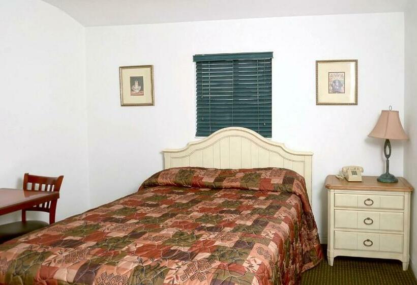 Номер Стандарт, Shell Motel Hollywood