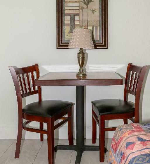 标准间, Shell Motel Hollywood