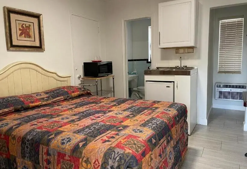 استودیوی استاندارد, Shell Motel Hollywood