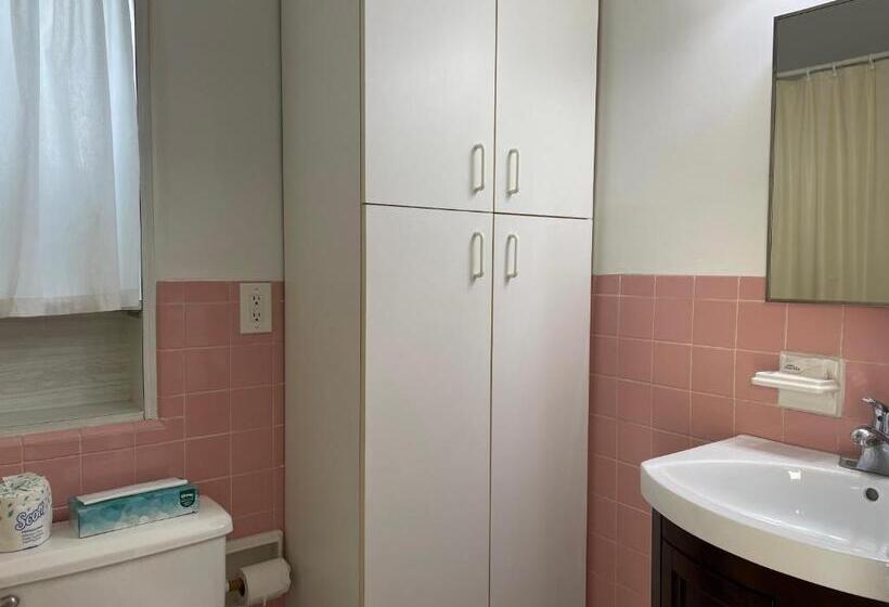 标准工作室, Shell Motel Hollywood