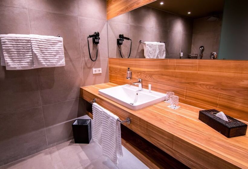 Номер Superior, Meiser Design