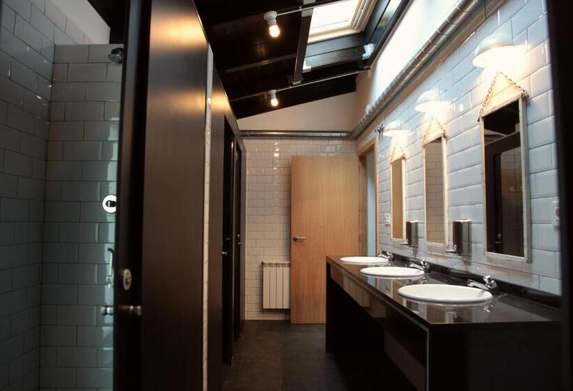 سرير فى غرفة مشتركه, Casa Carmina Hostel