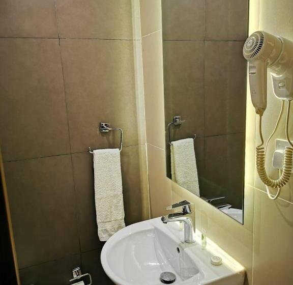 اتاق عادی, Taj