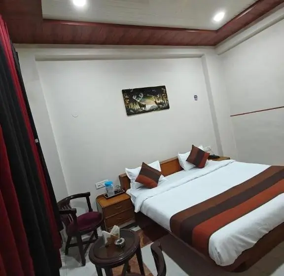 Deluxe-huone, Dhola Maru