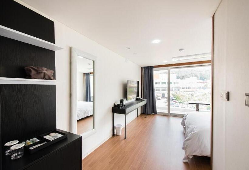 Chambre Standard, Fortuna