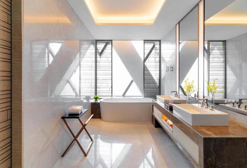 스위트, Hyatt Regency Zhenjiang
