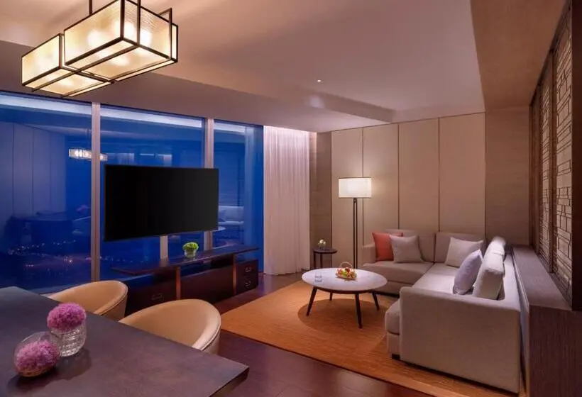 スイート, Hyatt Regency Zhenjiang