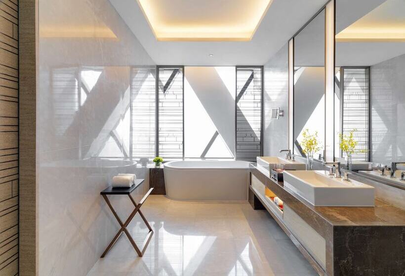 스위트, Hyatt Regency Zhenjiang