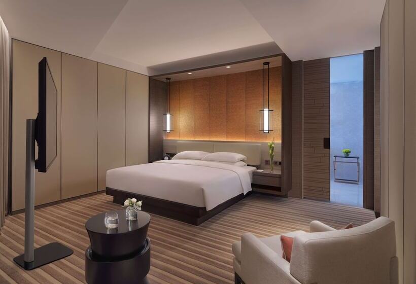 스위트, Hyatt Regency Zhenjiang