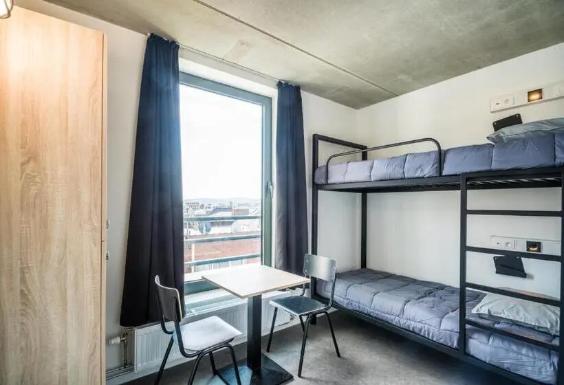 تختخواب در اتاق مشترک, Auberge De Jeunesse Charleroi Youth Hostel
