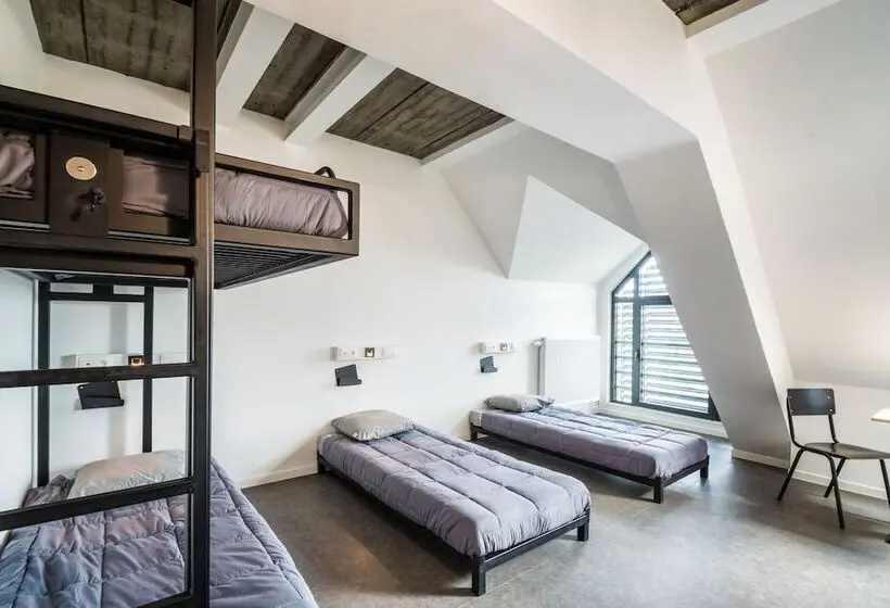 اتاق استاندارد, Auberge De Jeunesse Charleroi Youth Hostel