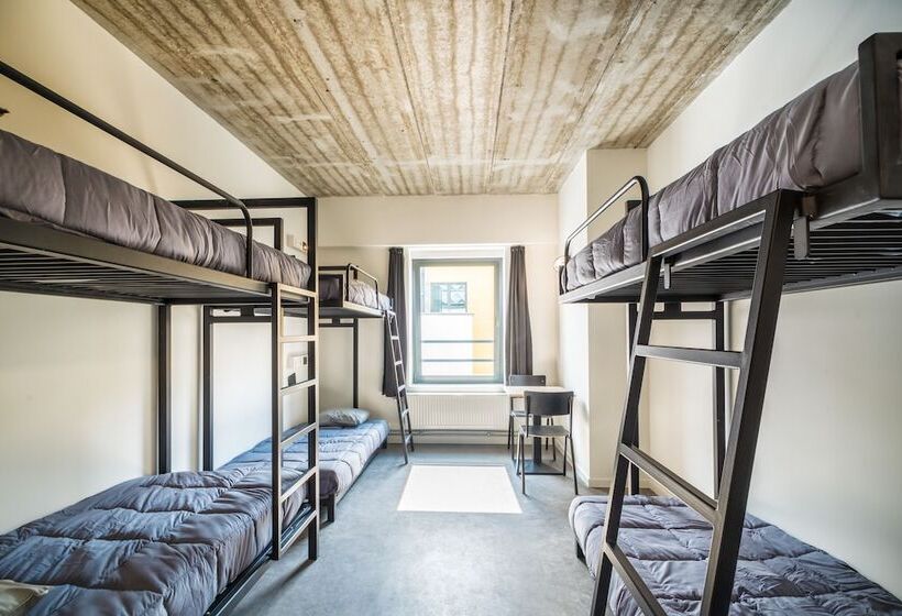 Номер Стандарт, Auberge De Jeunesse Charleroi Youth Hostel