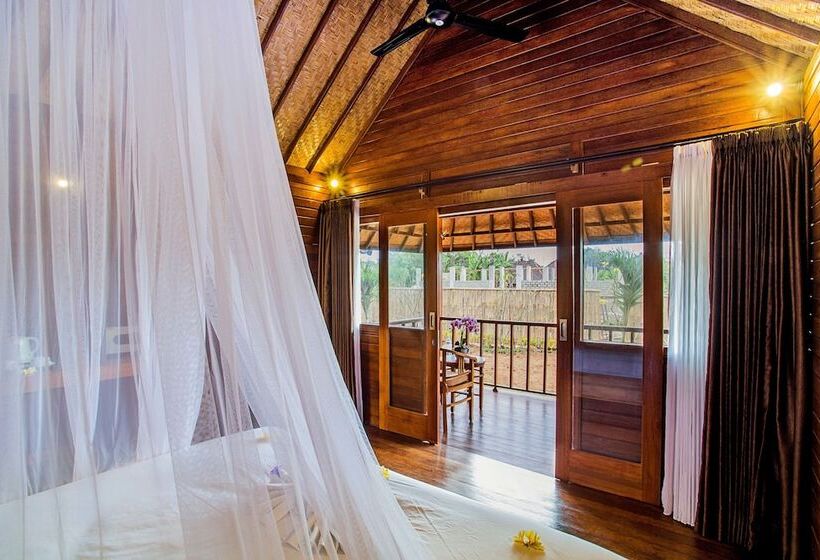 Номер Deluxe, Samanta Huts