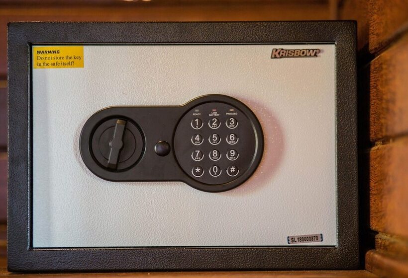 Номер Deluxe, Samanta Huts