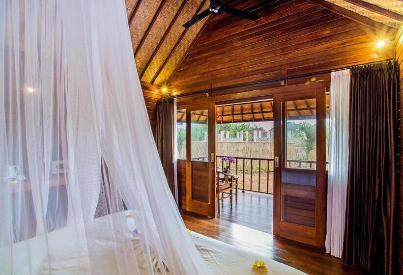 Номер Deluxe, Samanta Huts