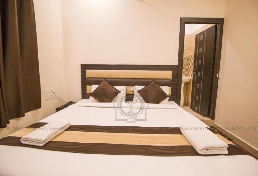 חדר דלוקס, Gopal