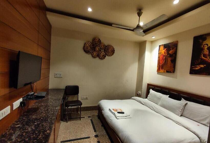 חדר דלוקס, Stay @ 203