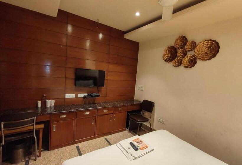 חדר דלוקס, Stay @ 203