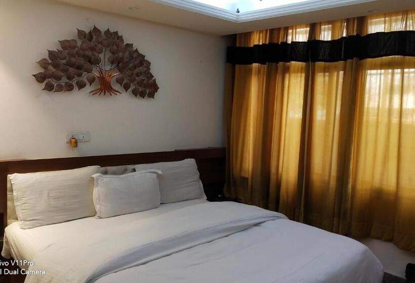 חדר סופריור, Stay @ 203