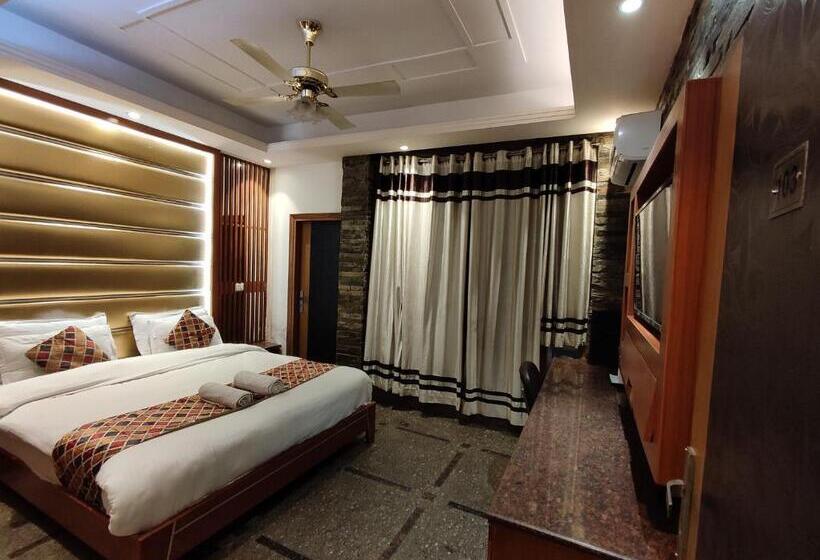 חדר סופריור, Stay @ 203