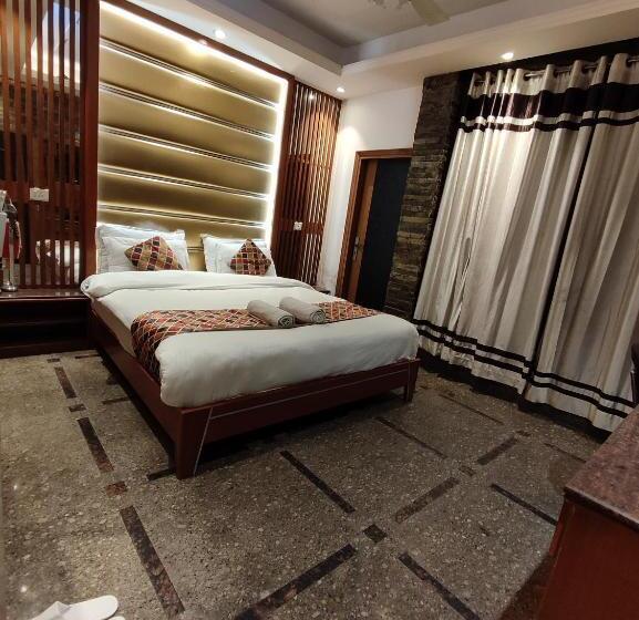 חדר סופריור, Stay @ 203