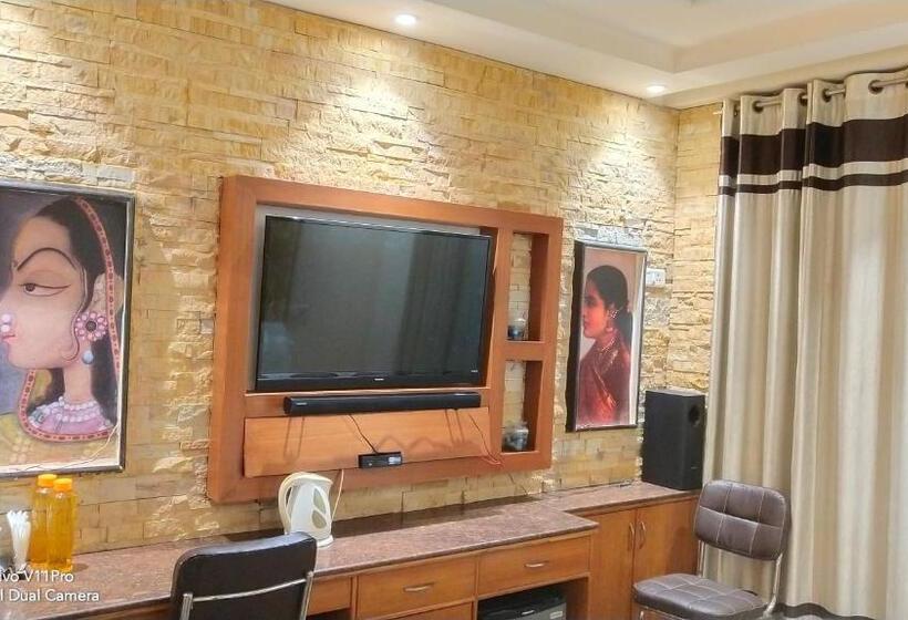 חדר סופריור, Stay @ 203