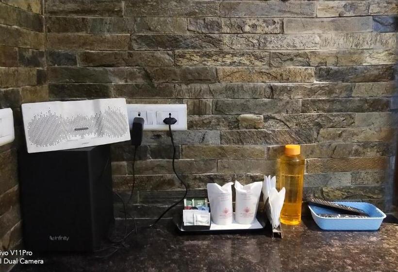 חדר סופריור, Stay @ 203