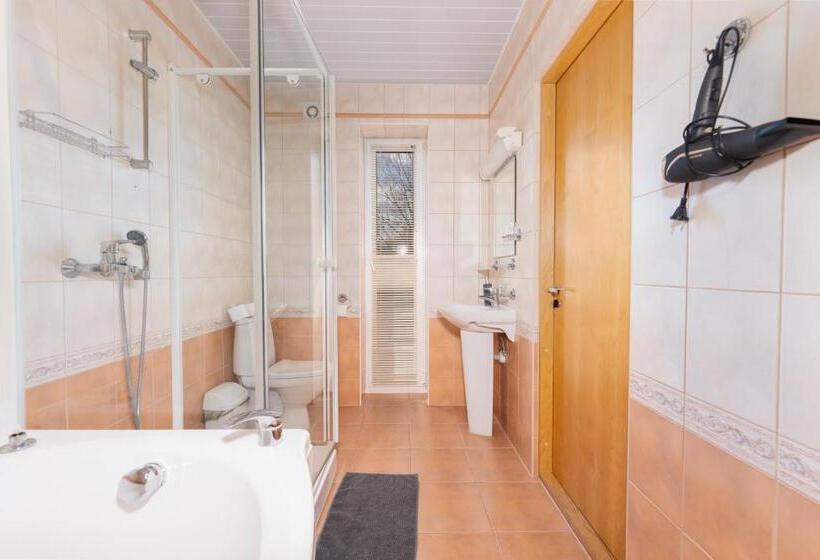 اتاق استاندارد, Väevilla