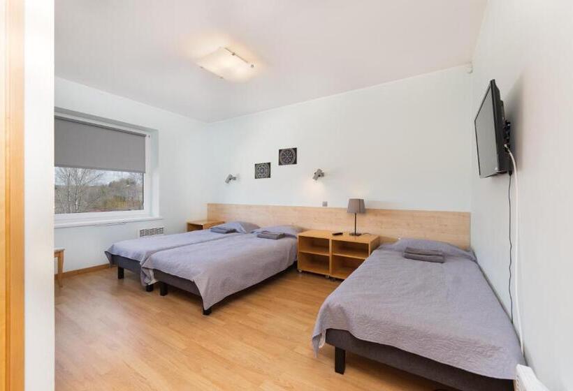 اتاق استاندارد سه نفره, Väevilla