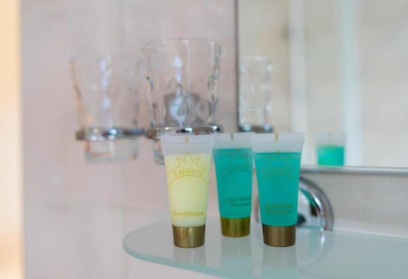 سوییت جونیور با بالکن, Väevilla