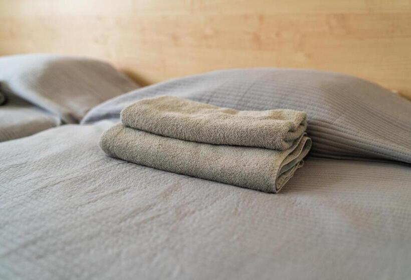 سوییت جونیور با بالکن, Väevilla