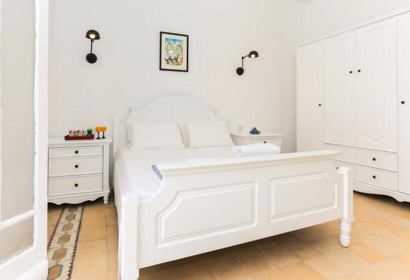 خانه 1 خوابه, House Of Pomegranates