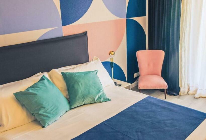 غرفة ديلوكس مزودة بشرفة, B&b Seataly With Complimentary Ride To Cruise Ship By W Signature Experiences