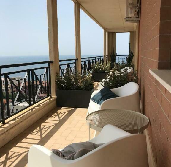 غرفة ديلوكس مطلّة علي البحر مزوَّدة بشُرفة, B&b Seataly With Complimentary Ride To Cruise Ship By W Signature Experiences