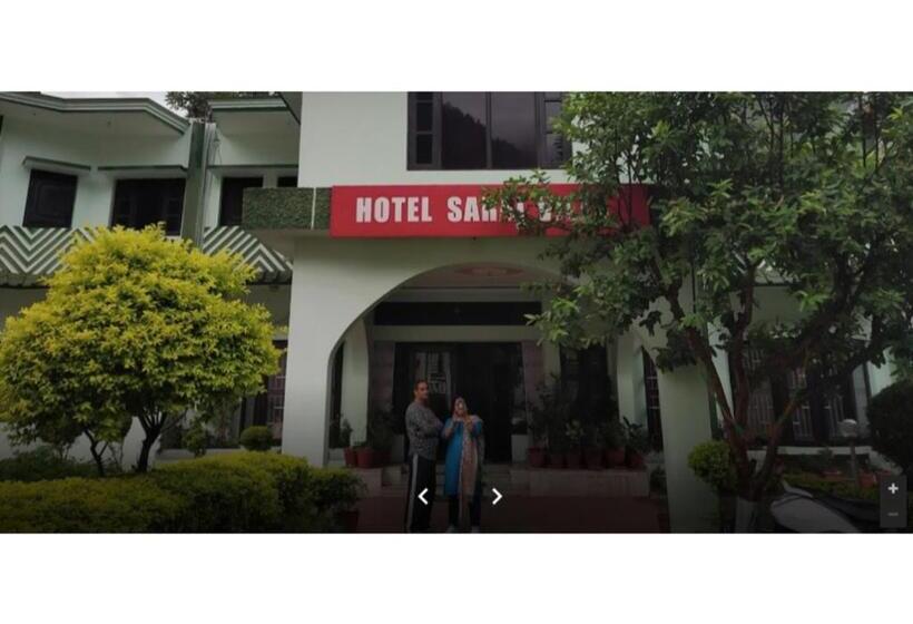 四人豪华间, Sahaj Villa