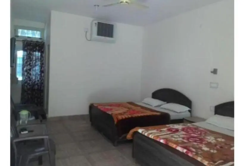 Chambre Quadruple Deluxe, Sahaj Villa