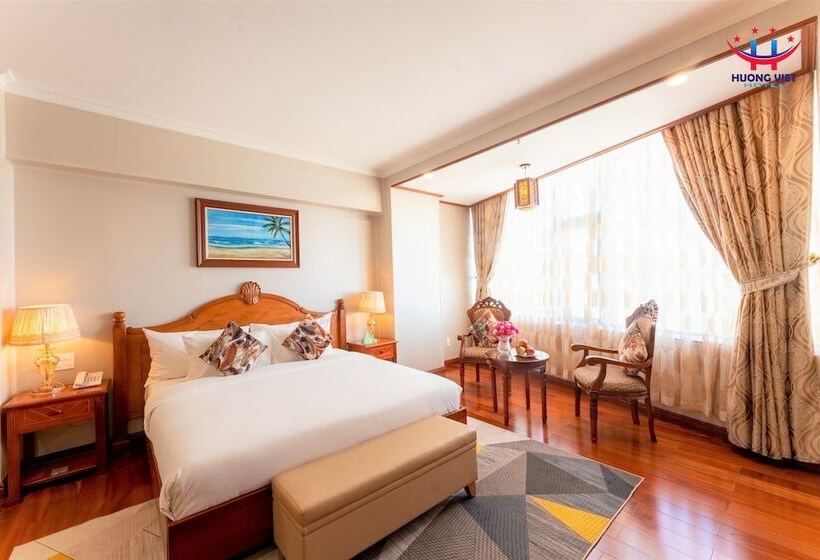 اتاق لوکس با چشمانداز دریا, Huong Viet Hotel Quy Nhon Beachfront