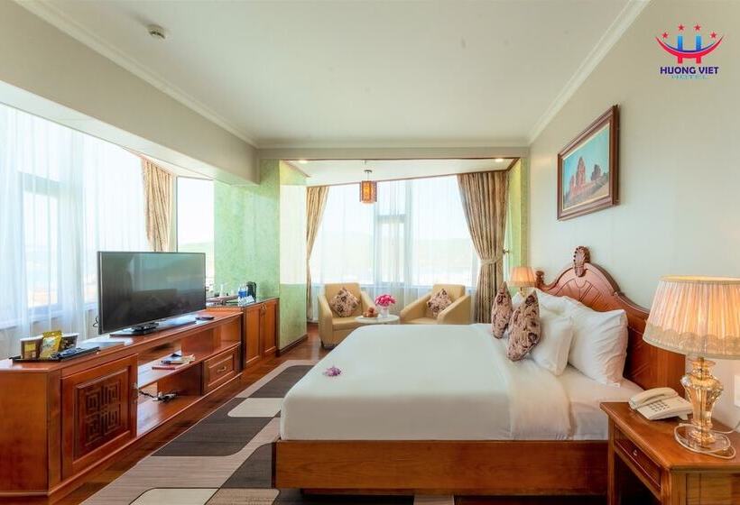 اتاق لوکس با چشمانداز, Huong Viet Hotel Quy Nhon Beachfront