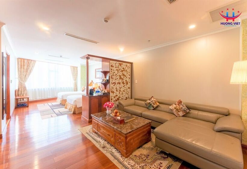 سوئیت با چشمانداز, Huong Viet Hotel Quy Nhon Beachfront