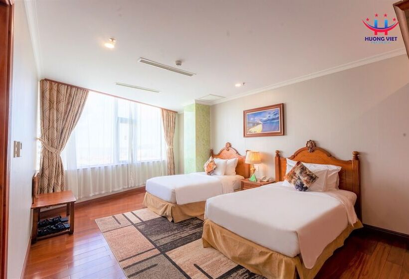 سوئیت با چشمانداز, Huong Viet Hotel Quy Nhon Beachfront