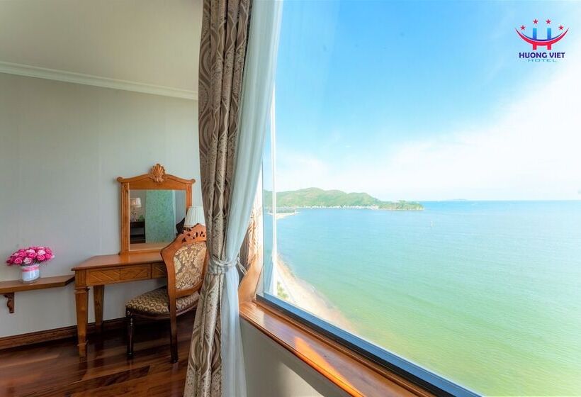 سوییت با چشمانداز دریا, Huong Viet Hotel Quy Nhon Beachfront