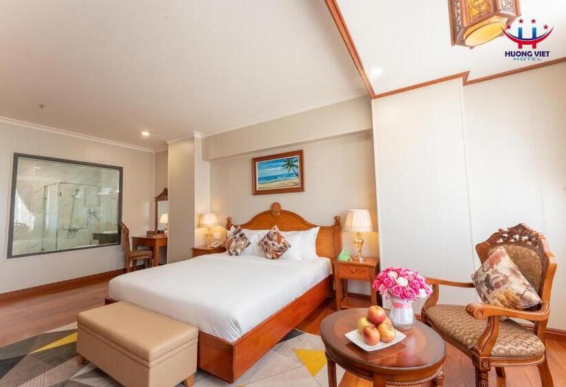 اتاق لوکس با چشمانداز دریا, Huong Viet Hotel Quy Nhon Beachfront