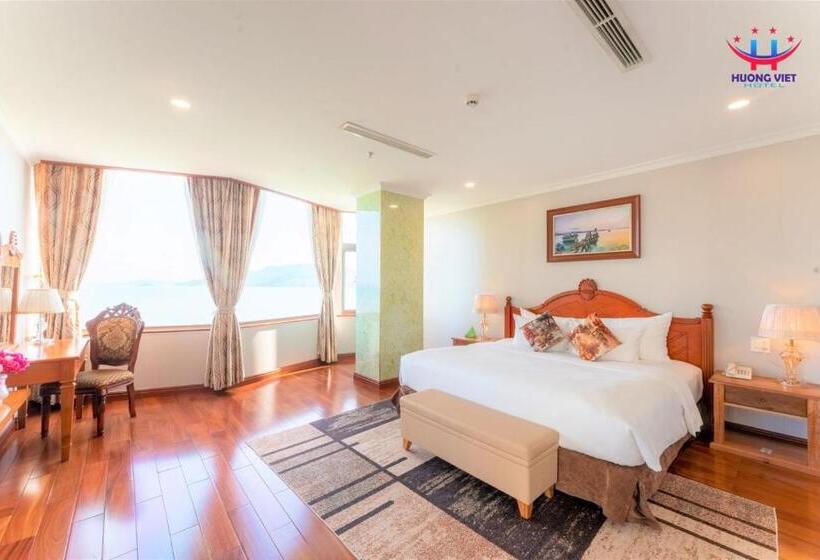 سوییت با چشمانداز دریا, Huong Viet Hotel Quy Nhon Beachfront