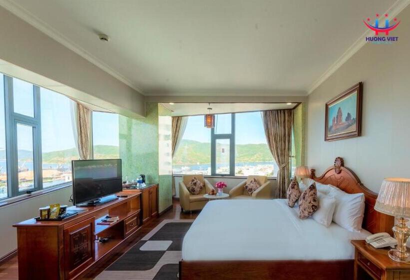 اتاق لوکس با چشمانداز, Huong Viet Hotel Quy Nhon Beachfront