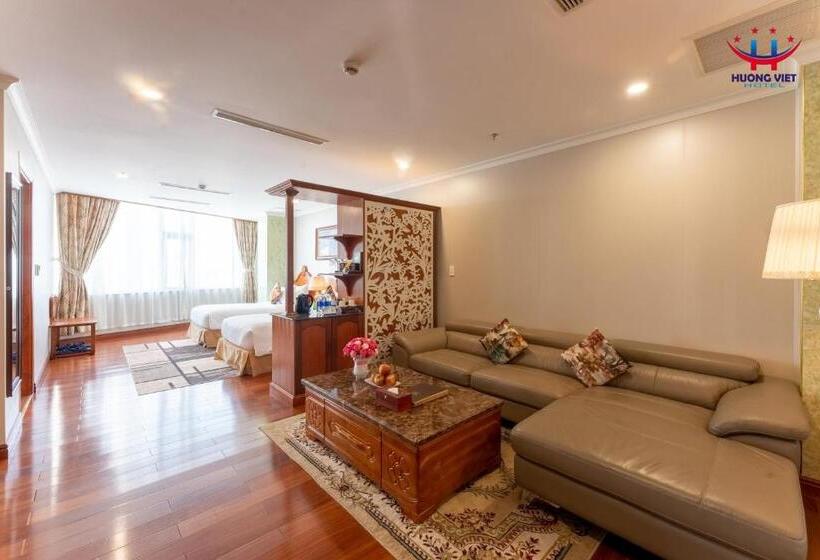 سوئیت با چشمانداز, Huong Viet Hotel Quy Nhon Beachfront