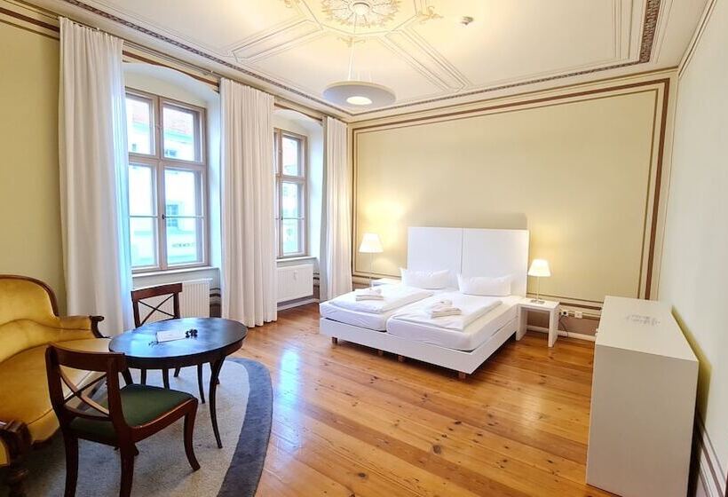 Люкс, Cranachherberge City Centre