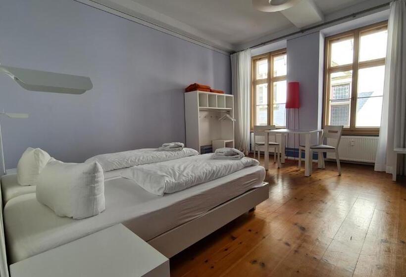 Номер Стандарт, Cranachherberge City Centre