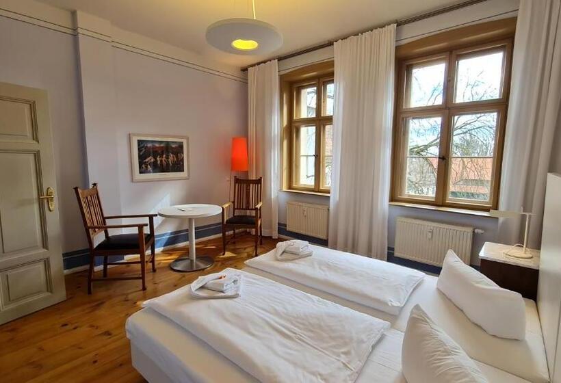 Номер Стандарт, Cranachherberge City Centre