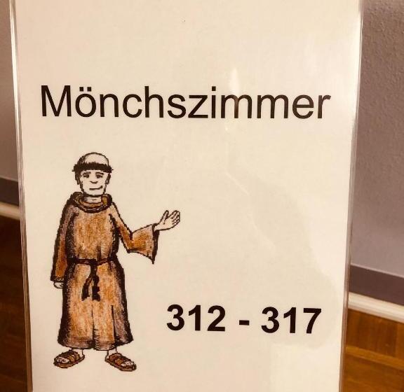 Номер Стандарт Совместная Ванная, Cranachherberge City Centre