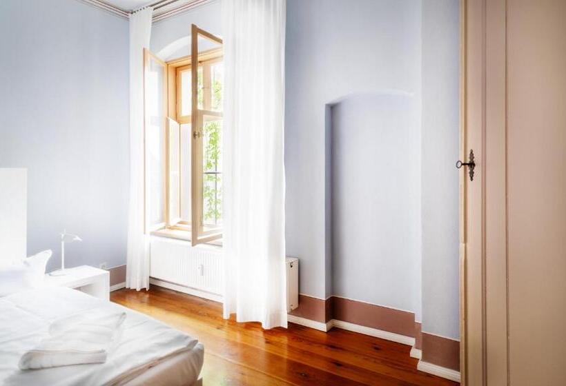 Люкс, Cranachherberge City Centre